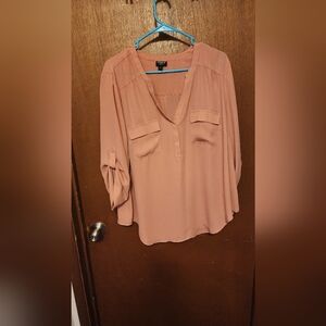 Torrid dusty rose top.